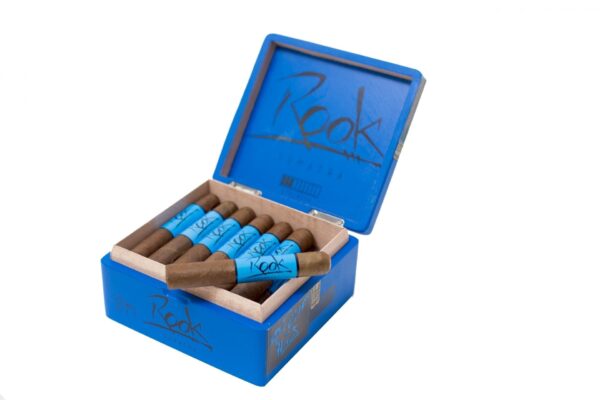 Rook Box Robusto cigar side