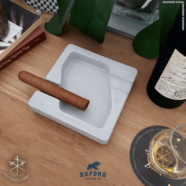 dyad concrete ashtray grey
