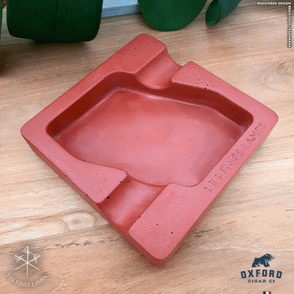 dyad concrete ashtray red 2