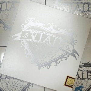 Viaje 15Th Anniversary Preferred Sampler Viaje 15th Anniversary Silver Box