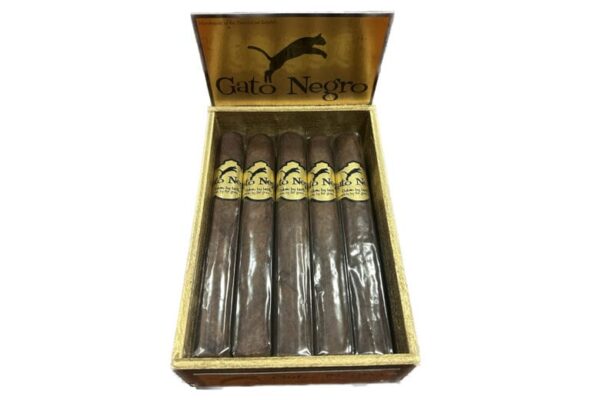 Gato Negro display box feature 768x520 h4hFBG