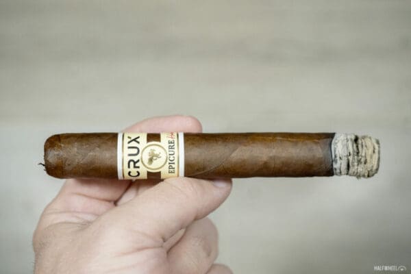 Crux Epicure Habano Toro 2 768x512 kKCn4h