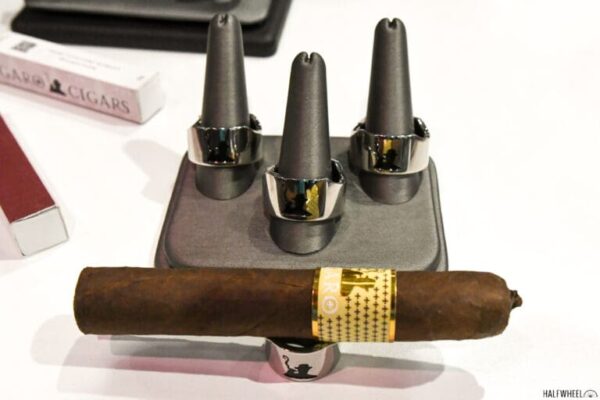 Garo Ring Cigar Holder 768x512 LO4veO