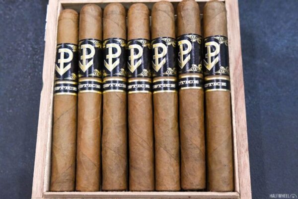 Powstanie Connecticut Corona Gorda Justice 768x512 y9yAKk