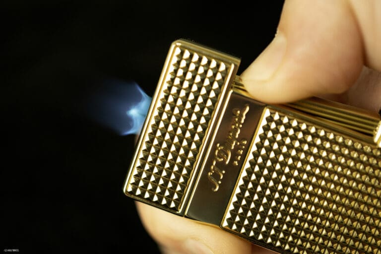 S.T. Dupont Slimmy Flame 768x512 RH7z1X