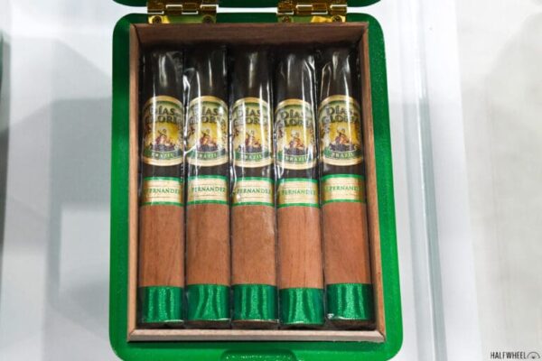 Dias de Gloria Brazil Robusto 768x512 SiwsnI