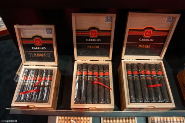 EP Carrillo Maduro Essence Series feature 768x512 52EcM2