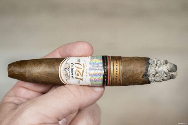 La Aurora 120 Anniversary Limited Edition 2 768x512 t06KaU