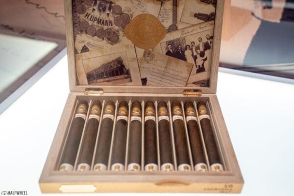 H. Upmann 180th Anniversary 768x512 jfXrLI