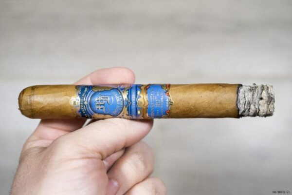 Don Pepin Garcia 20th Anniversary Limited Edition Humidor Connecticut 2 768x512 H9pPGo