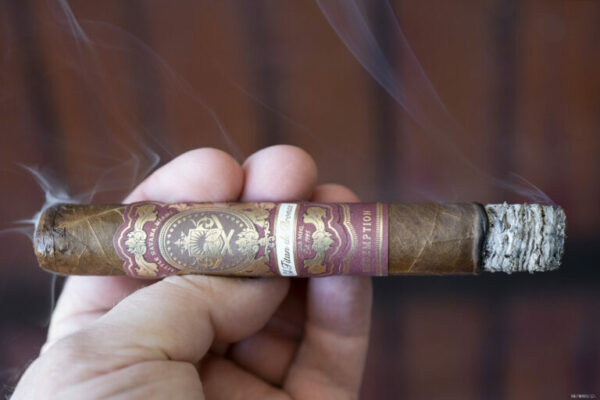 El Titan de Bronze Redemption Toro 2 768x512 XIN090