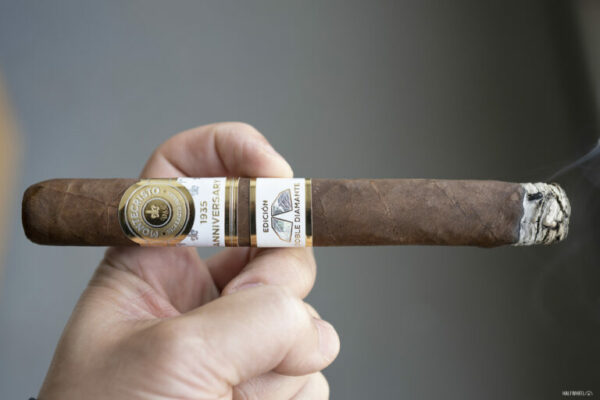 Montecristo 1935 Anniversary Edicion Doble Diamante 2 768x512 EbQyPG