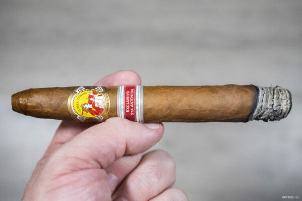 La Gloria Cubana Glorias Edicion Regional Alemania 2015 Redux 1 768x512 TPGgPe