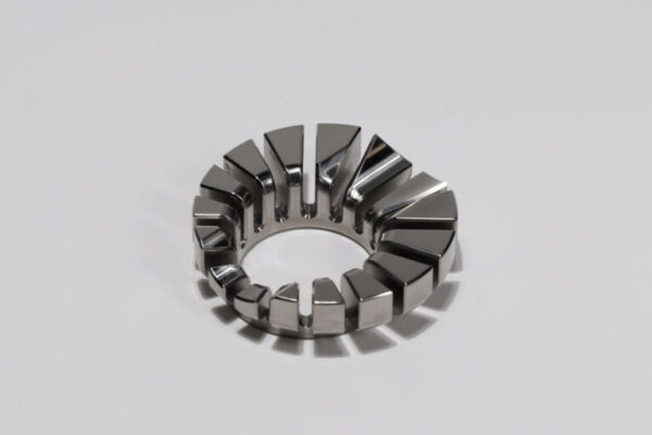 HALO Titanium Cigar Stand 1 768x512 Qw9RMi