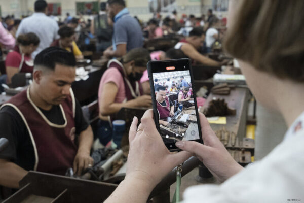 Puro Sabor 2025 Day 2 Drew Estate visit feature 768x512 oKRb1U