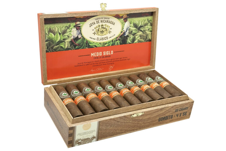 Joya de Nicaragua Clasico Medio Siglo Gordito 1 768x512 T2DzQE