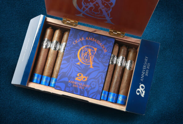 Cigar Ambassador 20th Anniversary open box feature 768x520 p6528I