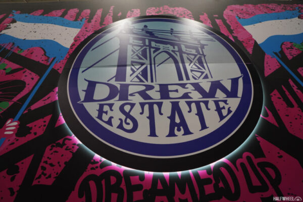 Drew Estate Feature 768x512 PiJ5fn