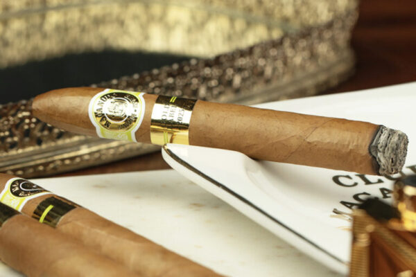 Macanudo Gold Label Torpedo 2 768x512 6TAXyD