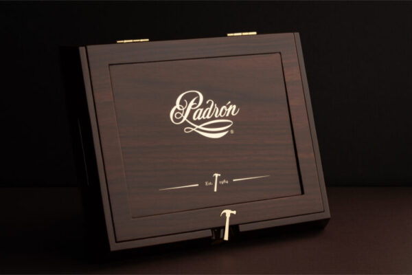 Padron A Hammer A Dream 1 768x512 aPfRNX