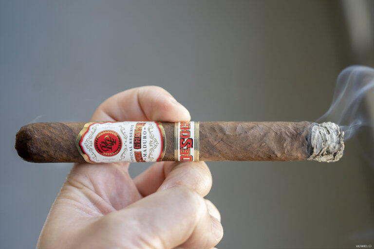 Rocky Patel Sun Grown Maduro DeSocio 768x512 XwpLRe