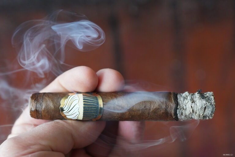 Yellow Cake Maduro Robusto 2 768x512 1i5PaD
