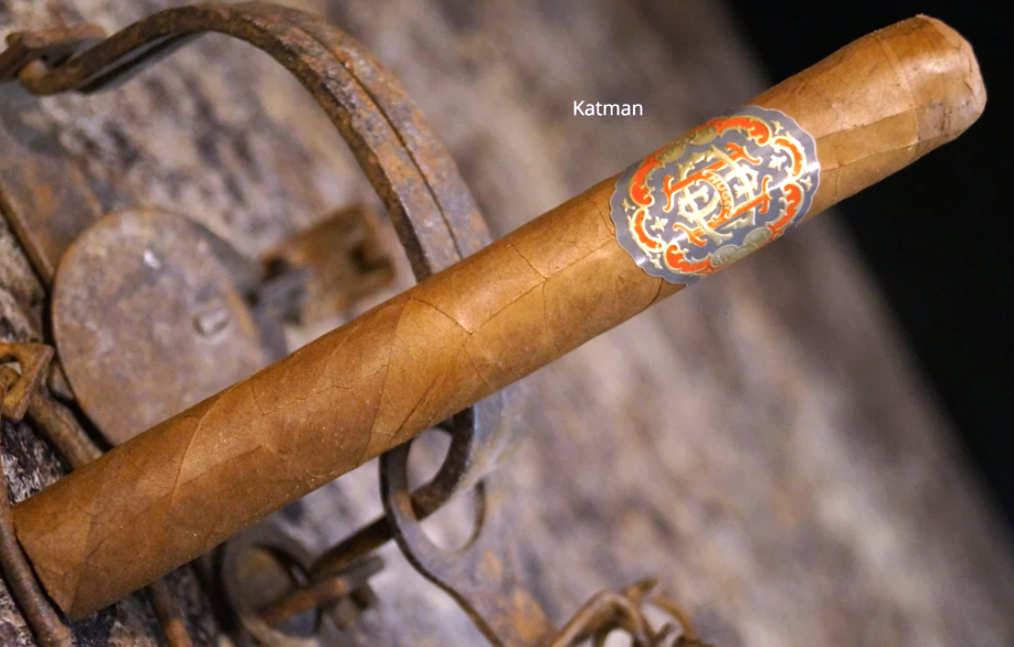 Katman Rekap (2023) ~ Hsc Hugo By Warped Cigars | Cigar Reviews By The Katman 1 2 1canCW