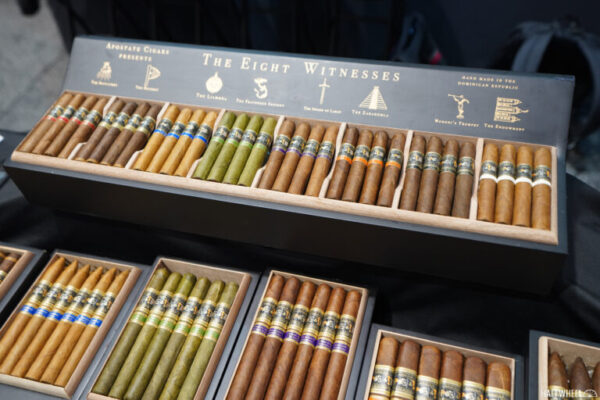 Apostate The Eight Witnesses 768x512 ZjjZwt