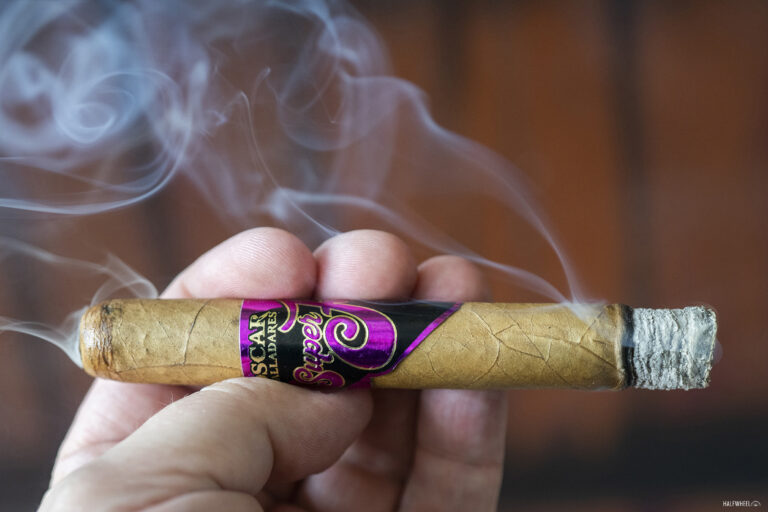 Oscar Valladares Super Fly Connecticut Corona Feature 768x512 GtBJ1s