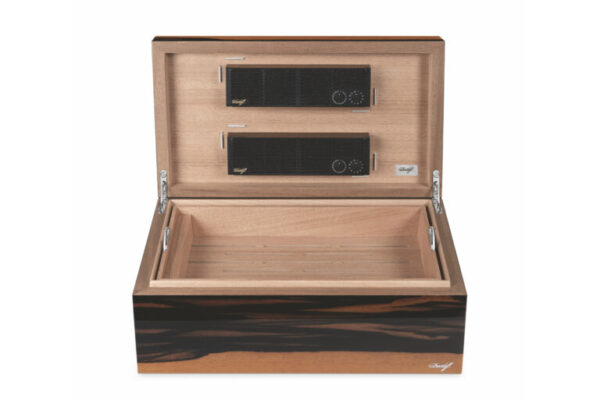 Davidoff Grande Humidor 1 768x512 to7otO
