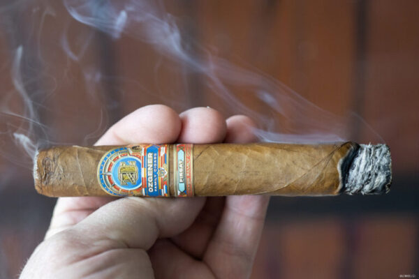 Firsat The Cigar Game 2025 2 768x512 iP15oa