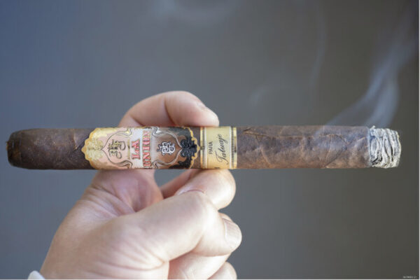 La Union E28094 My Father for Tatuaje Red Humidor 2 768x512 FwH9cS