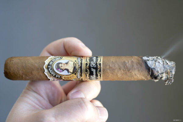 La Aroma de Cuba Small Batch 2 768x512 uwpMfV