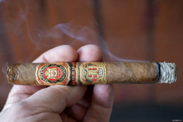 Arturo Fuente Don Carlos 90 Anos 2 768x512 Lyn7sC