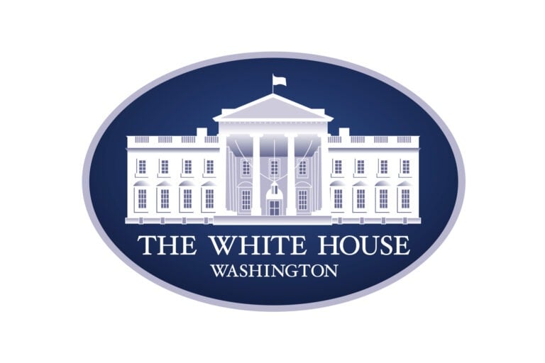 E2808EWhite House Logo 768x512 cJZdNZ