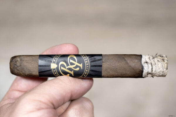 Rocky Patel Thirtieth Anniversary Robusto 2 768x512 qx11kj