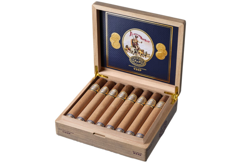 El Rey del Mundo King of the World VSOP open box feature 768x520 F2MBAf
