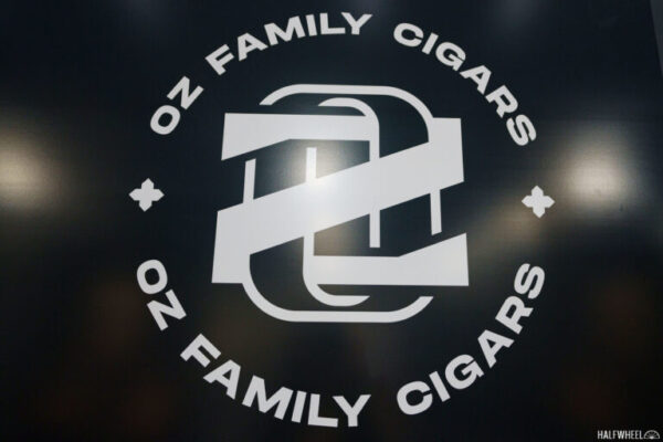 OZ Family Cigars Logo Feature 768x512 lXcMSK