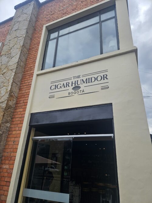 The Cigar Humidor Is The Newest Habanos Specialist In Colombia 20260208 162000 500x667 Xf8X7r
