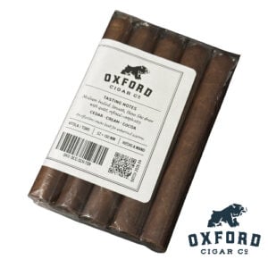 Oxford Scholar Oxford Scholar - Medium Bodied Costa Rican Cigar Close-Up