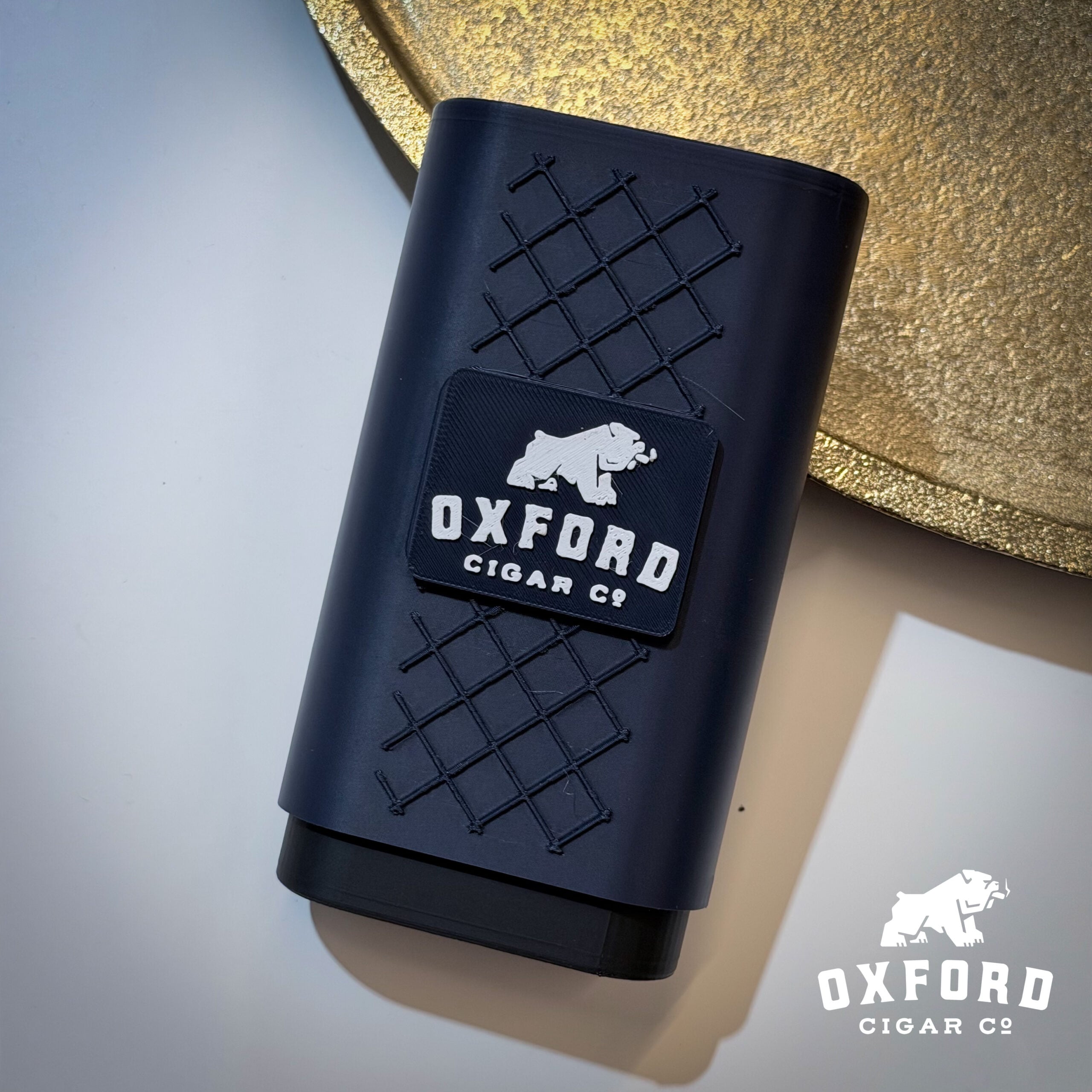 Oxford 3 Slot Diamond Cigar Carry Case Oxford 3 Slot Diamond Cigar Carry Case - Image 3