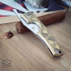 le petit brass skulls 7