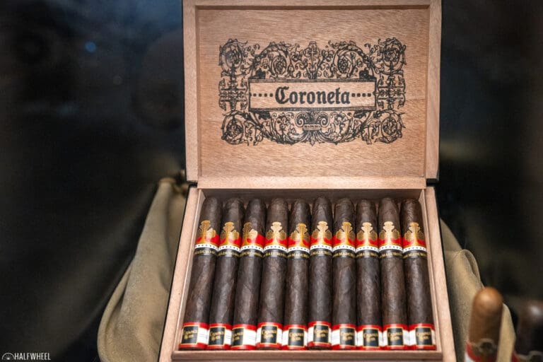 Coroneta Maduro 768x512