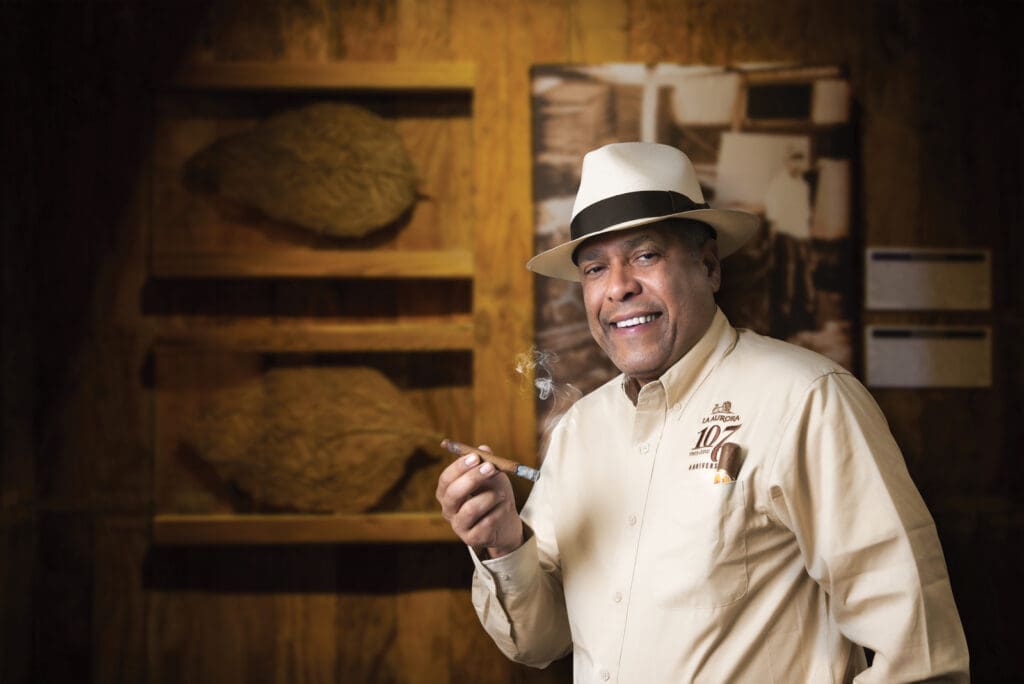 Manuel Inoa Showroom 1024x684