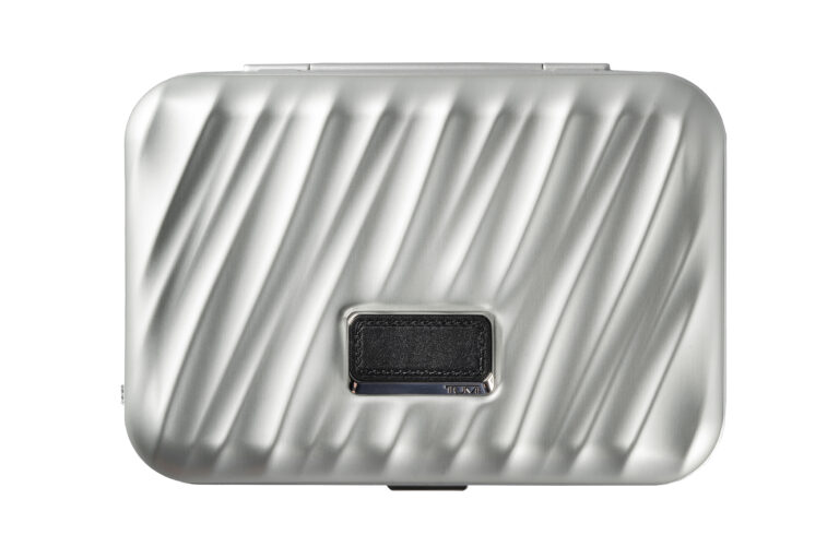 TUMI Cigar Case 3 768x512 lqdzbd