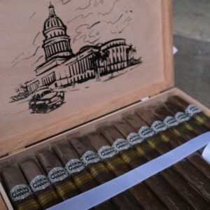 Warped Bits Of Havana Seleccion De Capital L.e. Box Auction Warped Bits of Havana Seleccion de Capital L.E. Box Open Shoot