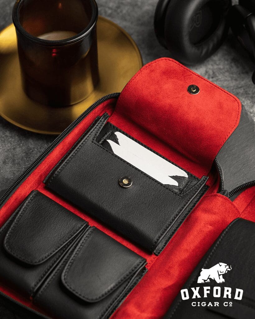 Peter James Crimson Noir Elegance Carry Humidor Peter James Crimson Noir Elegance Carry Humidor - Image 5