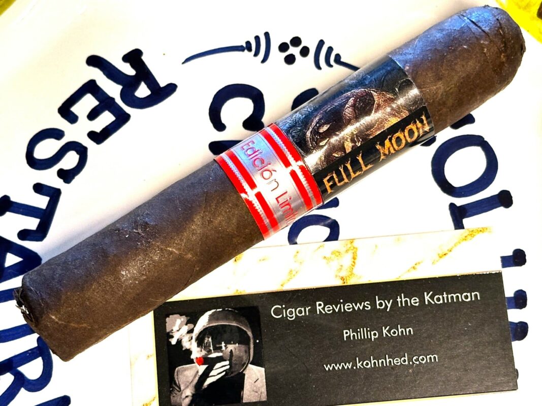 Viaje Full Moon Edición Limitada 2023 | Cigar Reviews By The Katman z1 1 i9C7ne