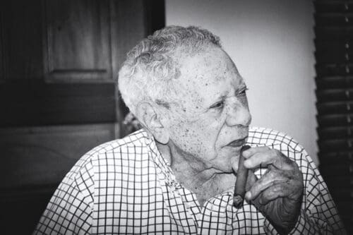 José O. Padrón’s: Unforgettable Moments 060 069 EU coverstory cj 3 17 3 500x333 DRoDH9