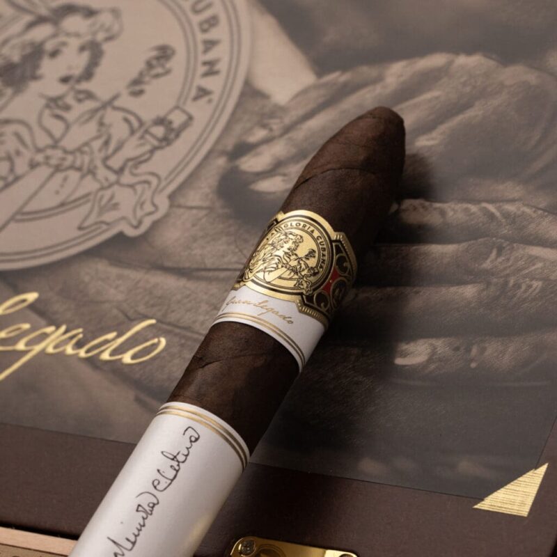 La Gloria Cubana Releases Cigar Honoring The Artisans Who Crafted It LGC Gran Legado 1 1024x1024 Sy5VRx